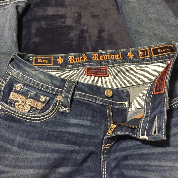 Sold!!!! - Picture 3 of 4