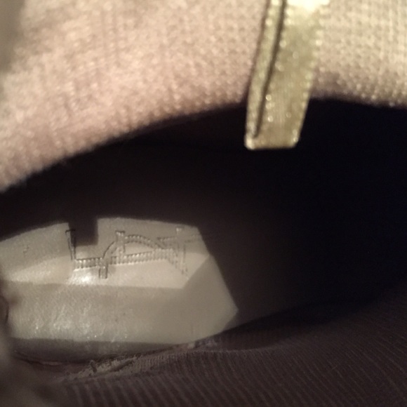 Tan fold over boots - Picture 3 of 3