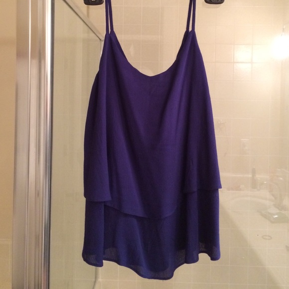 Francesca's flowy top