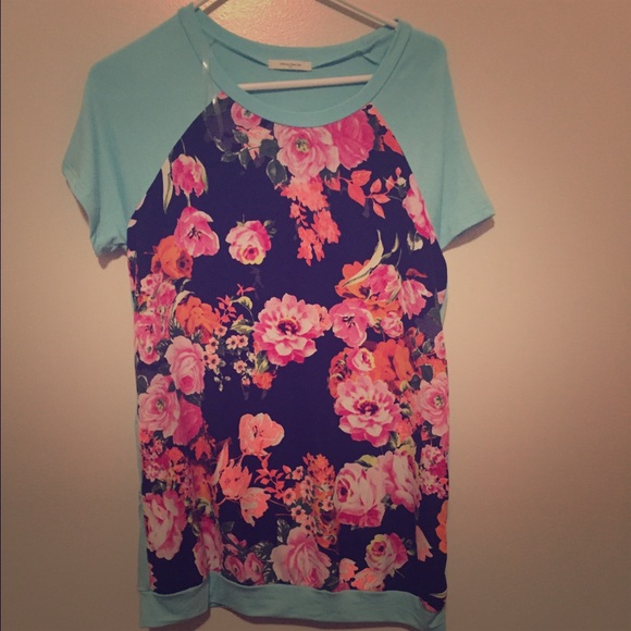 Cute floral top