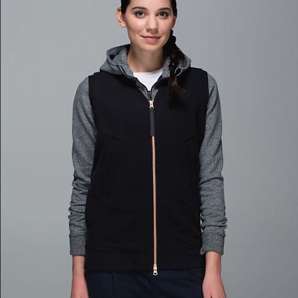 Lululemon departure vest size 8