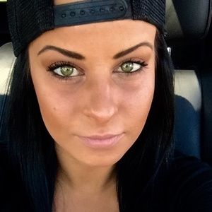 Meet your Posher, Katrina