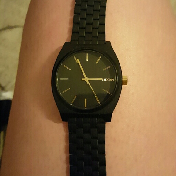 Zumiez watch
