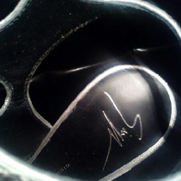 Giuseppe Zanotti Silver Cage Booties - Picture 2 of 4