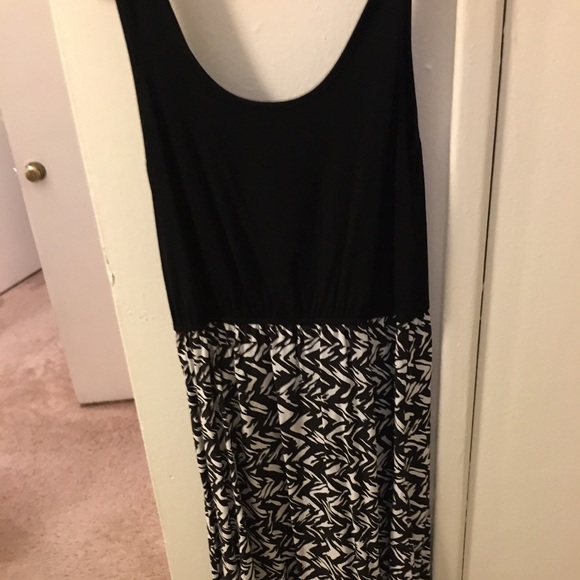 Black and white dress