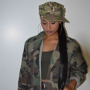 Meet your Posher, Samantha