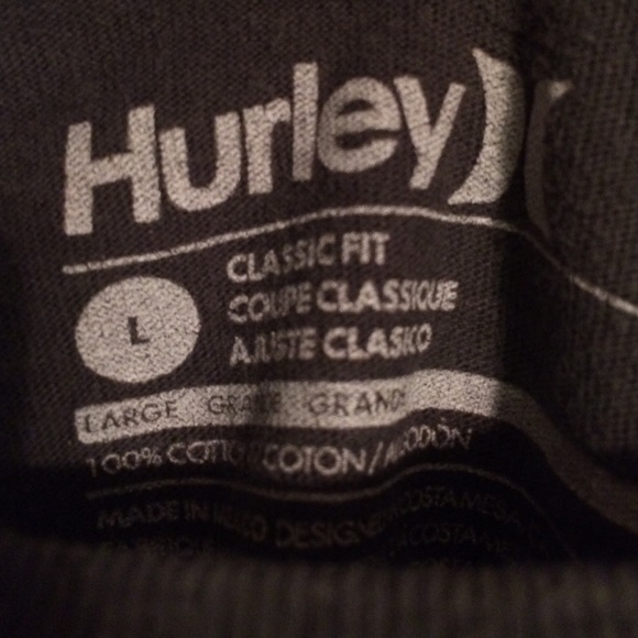Hurley T-Shirt - Picture 2 of 3