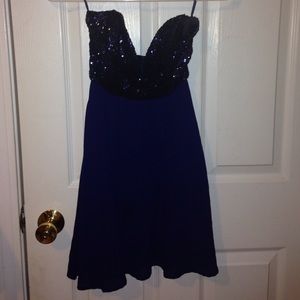 Tobi Heart Line Sequenced Dress