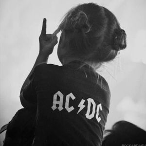 Meet your Posher, Yana