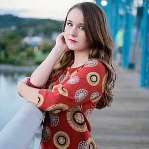 Meet your Posher, Lauren