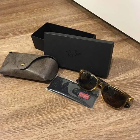 *NEW* RayBans Black/Tan 100% Authentic.