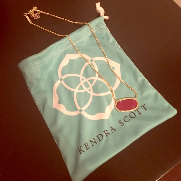 Kendra Scott Necklace