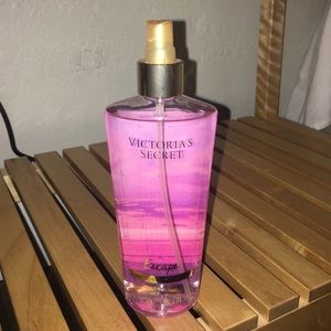 Victoria's Secret "Escape" Perfume Mist