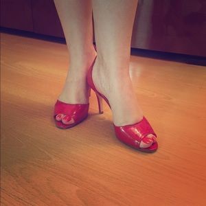 Never worn Kate Spade scarlet red peep tow pumps!