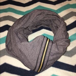 Lululemon Vinyasa Scarf