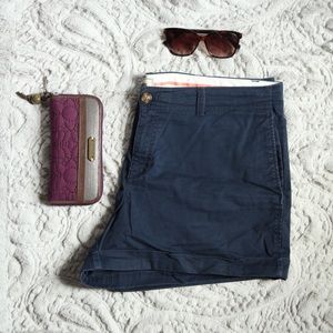 Old Navy Favorite Khaki Shorts 3.5"