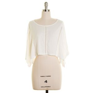 BUTTERFLY SLEEVE CROP TOP