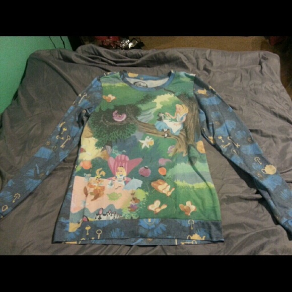 Alice in wonderland crew neck/shirt