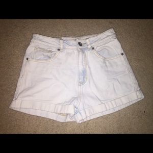 BRAND NEW Bullhead high waisted shorts