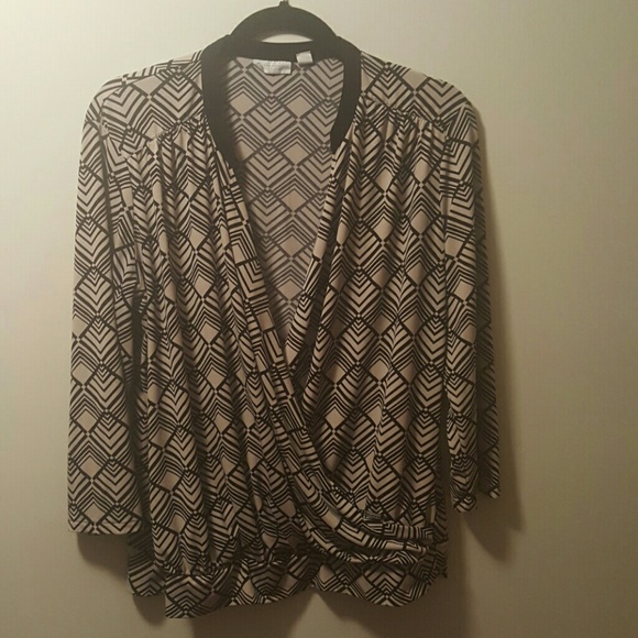 New York & Company black tan wrap top L