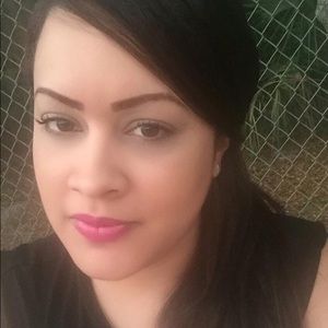 Meet your Posher, Paula