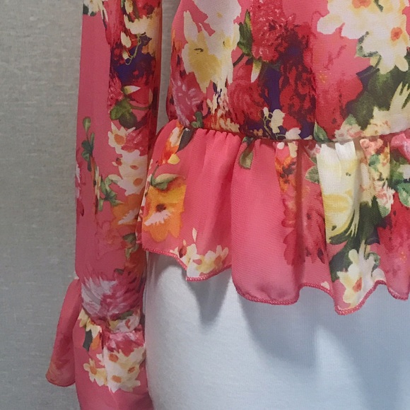 FLORAL PEPLUM LONG SLEEVE SPRING TOP - Picture 5 of 5