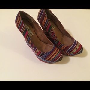 Steve Madden wedge multi-colored