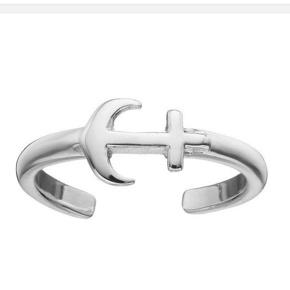 Jewelry - Silver anchor toe ring