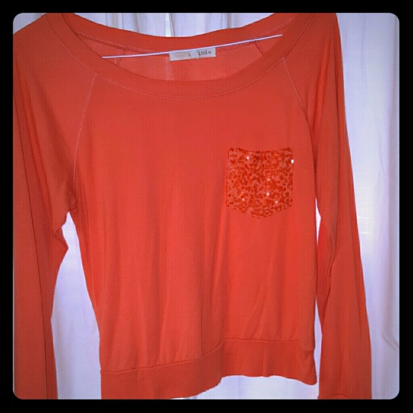 NWOT adorable lightweight coral long sleeve