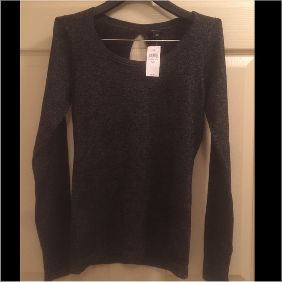 Brand new Ann Taylor keyhole shirt