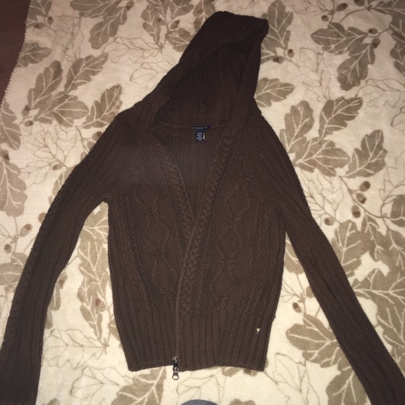 American eagle zip up sweater