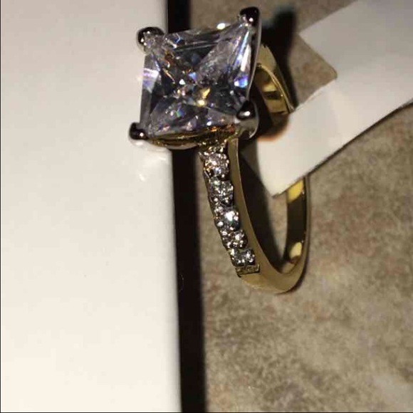 Jewelry - SIZE 6 CZ ENGAGEMENT RING