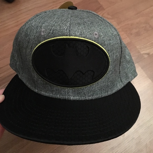 Warner Bros Other - Hot Topic Batman Hat