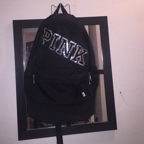 Sold** 😍Victoria's Secret backpack - Picture 3 of 3