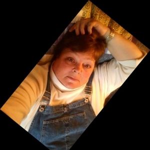 Meet your Posher, Daphne