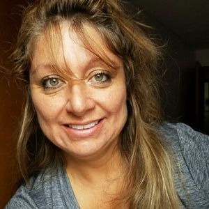 Meet your Posher, Denise