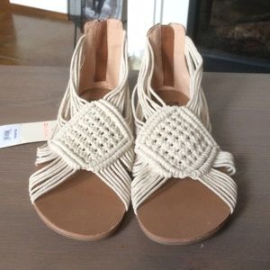 Brand new Billabong sandals