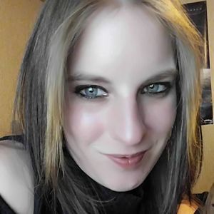 Meet your Posher, Lorrie