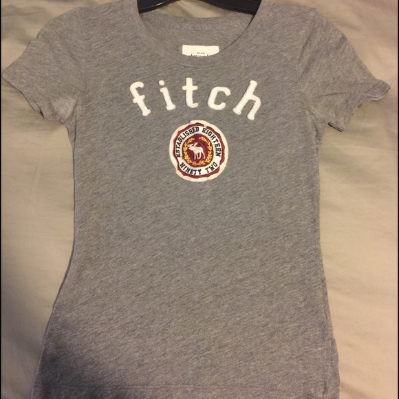 Abercrombie & Fitch Tee