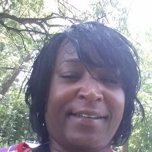 Meet your Posher, Yvette