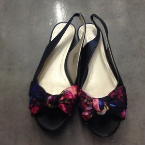 👣 Cute Mootsie Tootsie Sandals