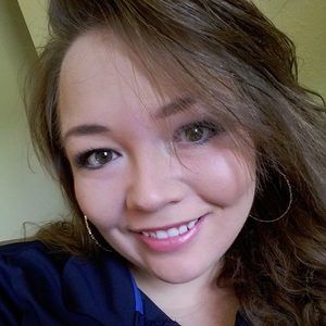 Meet your Posher, Virgilia