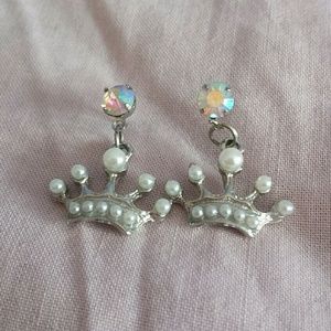 Princess pearl earrings