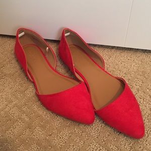 Adorable red pointed toe flats