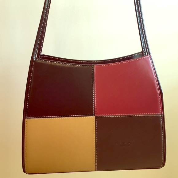 Gucci knock off purse.