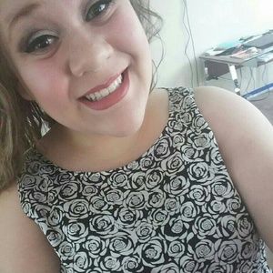 Meet your Posher, Serena