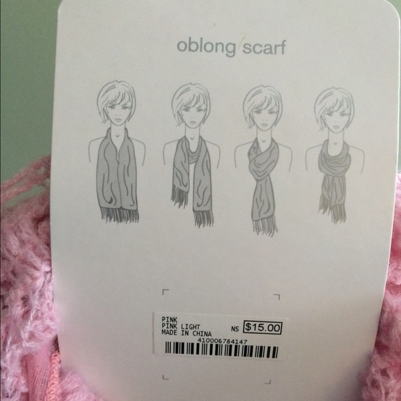 New scarf from charming Charles - Picture 2 of 2