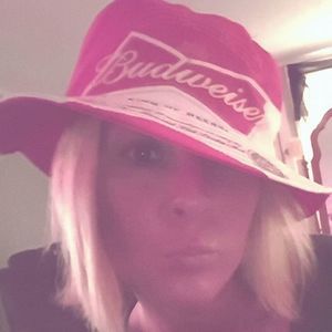 Meet your Posher, Bobbie