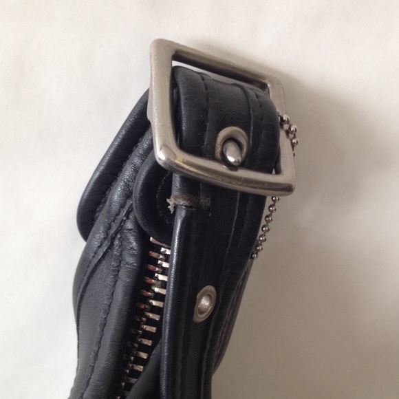 Vintage Coach Crossbody - Picture 3 of 4