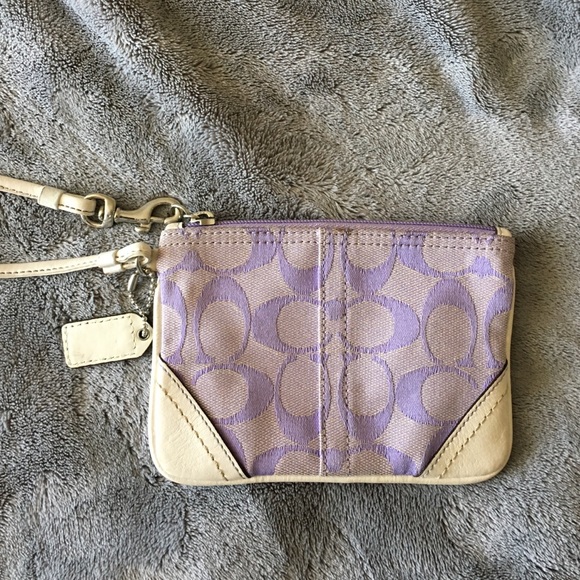 Lavender COACH WRISTLET